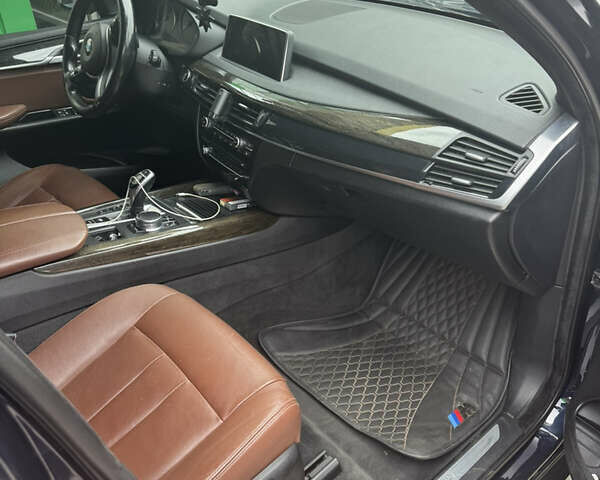 Синій БМВ Х5, об'ємом двигуна 2.98 л та пробігом 178 тис. км за 24999 $, фото 14 на Automoto.ua