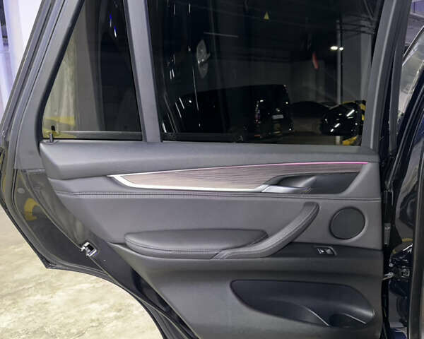 Синий БМВ Х5, объемом двигателя 2 л и пробегом 120 тыс. км за 36500 $, фото 43 на Automoto.ua