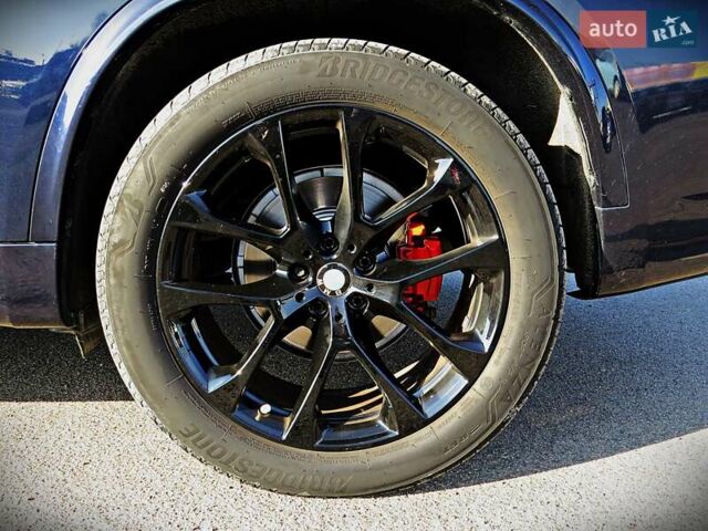 Синій БМВ Х5, об'ємом двигуна 3 л та пробігом 133 тис. км за 29950 $, фото 5 на Automoto.ua