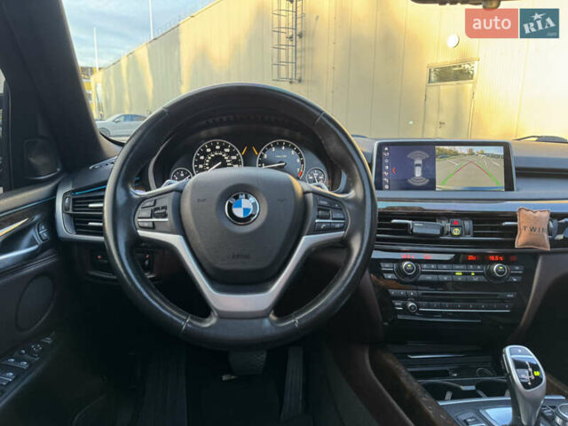 Синий БМВ Х5, объемом двигателя 3 л и пробегом 160 тыс. км за 25000 $, фото 13 на Automoto.ua