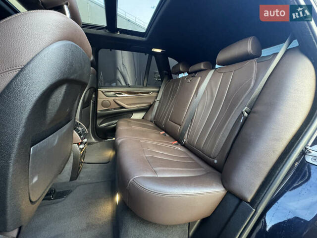 Синий БМВ Х5, объемом двигателя 3 л и пробегом 160 тыс. км за 25000 $, фото 8 на Automoto.ua