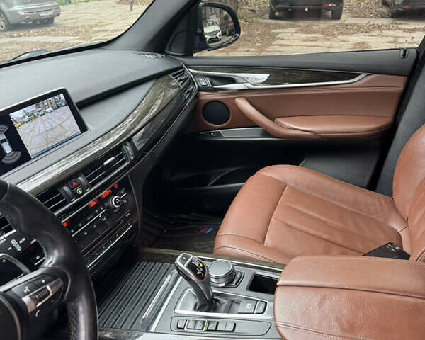 Синій БМВ Х5, об'ємом двигуна 2.98 л та пробігом 178 тис. км за 24999 $, фото 8 на Automoto.ua