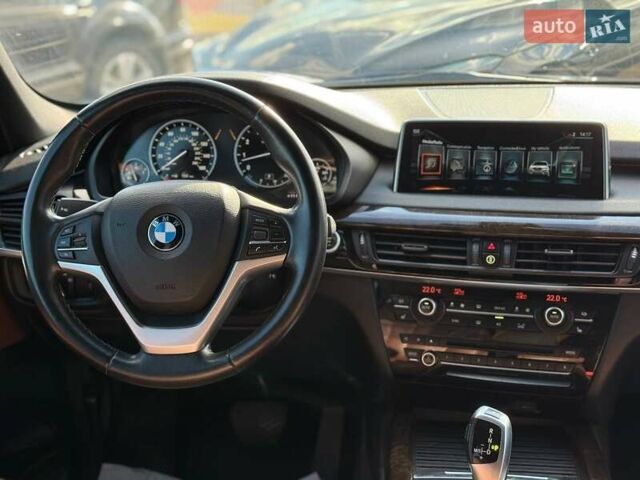 Синий БМВ Х5, объемом двигателя 2.98 л и пробегом 150 тыс. км за 25500 $, фото 13 на Automoto.ua