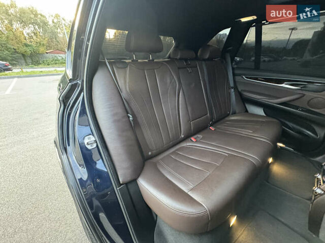Синий БМВ Х5, объемом двигателя 3 л и пробегом 160 тыс. км за 25000 $, фото 24 на Automoto.ua