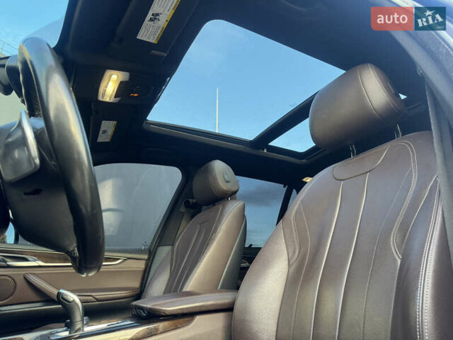 Синий БМВ Х5, объемом двигателя 3 л и пробегом 160 тыс. км за 25000 $, фото 12 на Automoto.ua