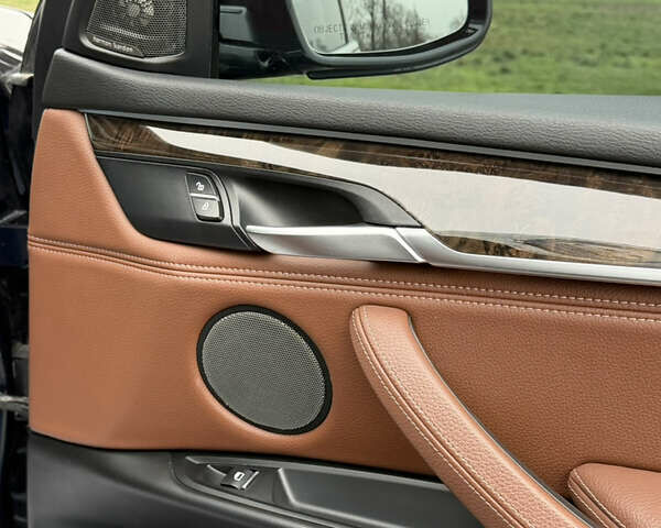 Синий БМВ Х5, объемом двигателя 2.98 л и пробегом 150 тыс. км за 24200 $, фото 53 на Automoto.ua