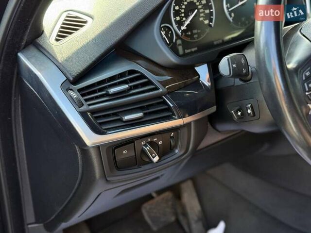 Синий БМВ Х5, объемом двигателя 2.98 л и пробегом 150 тыс. км за 25500 $, фото 9 на Automoto.ua