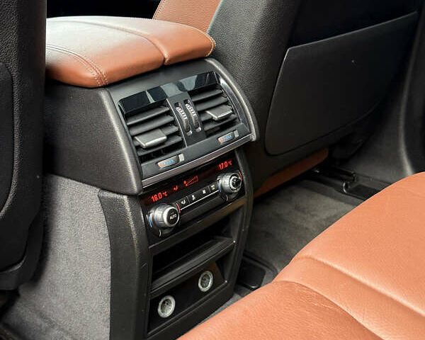 Синій БМВ Х5, об'ємом двигуна 3 л та пробігом 261 тис. км за 32500 $, фото 8 на Automoto.ua