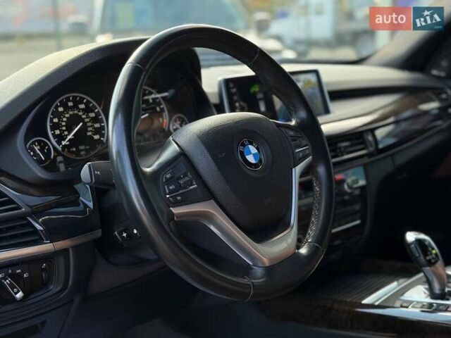 Синий БМВ Х5, объемом двигателя 2.98 л и пробегом 150 тыс. км за 25500 $, фото 10 на Automoto.ua