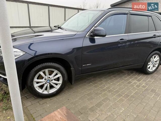 Синій БМВ Х5, об'ємом двигуна 2 л та пробігом 66 тис. км за 39500 $, фото 2 на Automoto.ua