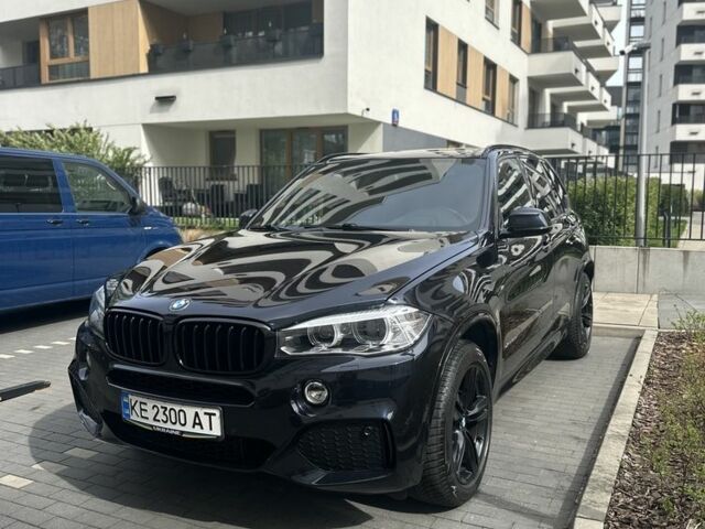 Синий БМВ Х5, объемом двигателя 3 л и пробегом 160 тыс. км за 37777 $, фото 2 на Automoto.ua