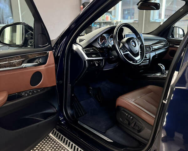 Синий БМВ Х5, объемом двигателя 2.98 л и пробегом 38 тыс. км за 34000 $, фото 11 на Automoto.ua