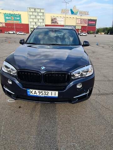 Синий БМВ Х5, объемом двигателя 2 л и пробегом 54 тыс. км за 37300 $, фото 33 на Automoto.ua