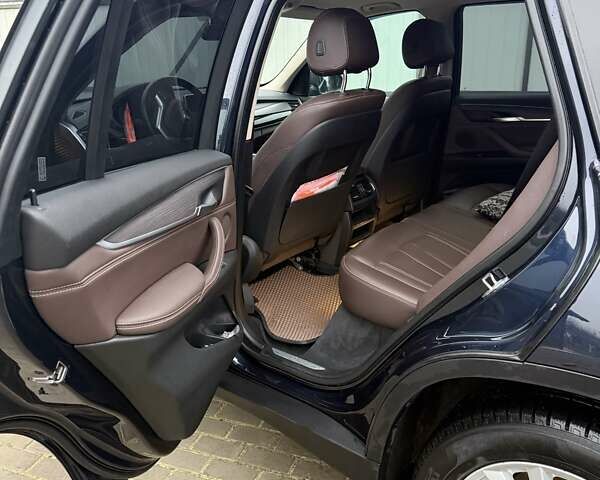 Синій БМВ Х5, об'ємом двигуна 2 л та пробігом 66 тис. км за 39500 $, фото 5 на Automoto.ua