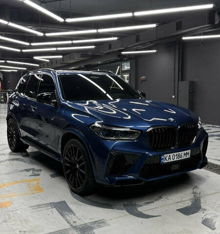 Синий БМВ Х5, объемом двигателя 3 л и пробегом 98 тыс. км за 63999 $, фото 2 на Automoto.ua