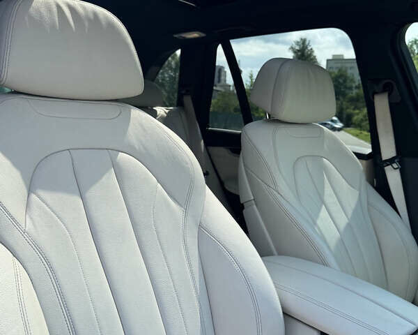 Синій БМВ Х5, об'ємом двигуна 2 л та пробігом 187 тис. км за 34000 $, фото 28 на Automoto.ua