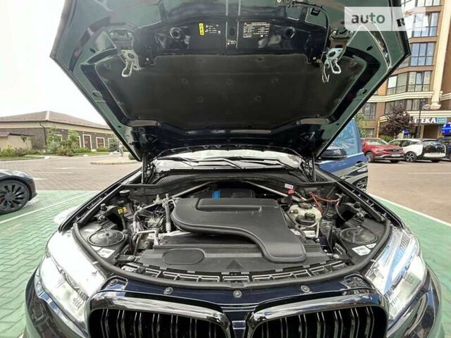 Синий БМВ Х5, объемом двигателя 2 л и пробегом 54 тыс. км за 37300 $, фото 43 на Automoto.ua