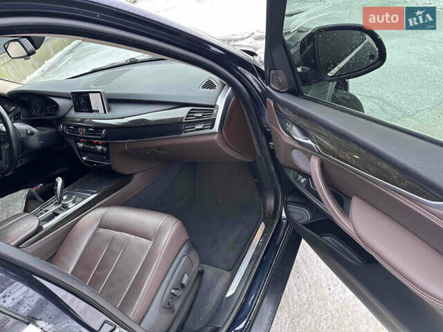 Синий БМВ Х5, объемом двигателя 2.99 л и пробегом 130 тыс. км за 38000 $, фото 4 на Automoto.ua