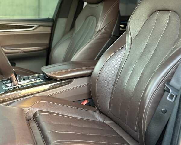 Синій БМВ Х5, об'ємом двигуна 2.99 л та пробігом 153 тис. км за 48000 $, фото 29 на Automoto.ua