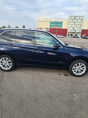Синий БМВ Х5, объемом двигателя 2 л и пробегом 54 тыс. км за 37300 $, фото 10 на Automoto.ua