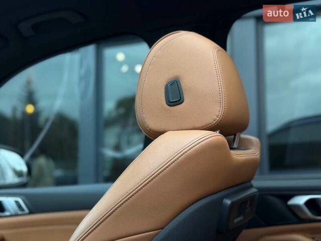 Синий БМВ Х5, объемом двигателя 3 л и пробегом 122 тыс. км за 46999 $, фото 61 на Automoto.ua