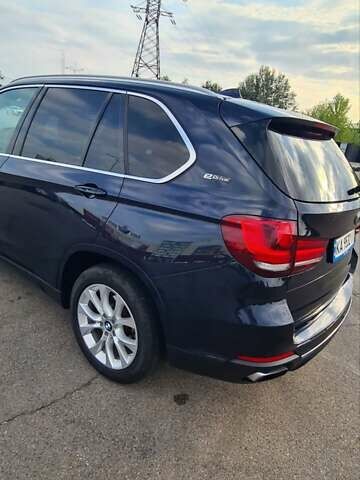 Синий БМВ Х5, объемом двигателя 2 л и пробегом 54 тыс. км за 37300 $, фото 16 на Automoto.ua
