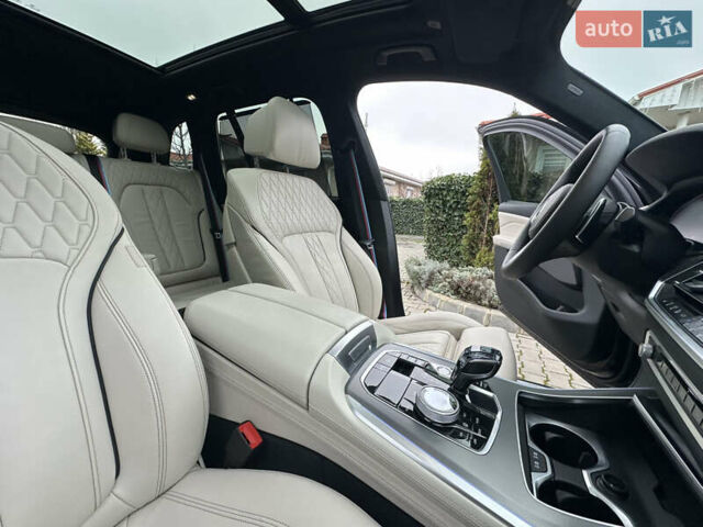 Синий БМВ Х5, объемом двигателя 3 л и пробегом 70 тыс. км за 51500 $, фото 67 на Automoto.ua