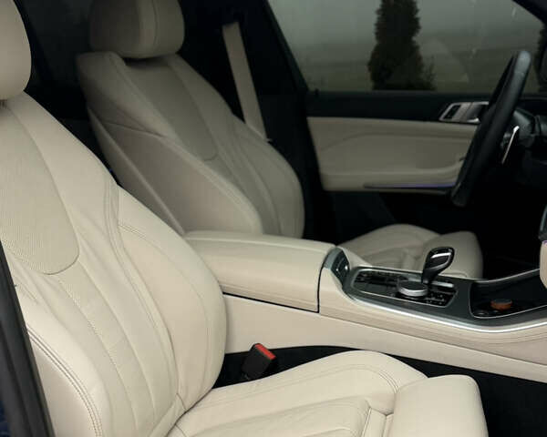 Синій БМВ Х5, об'ємом двигуна 3 л та пробігом 57 тис. км за 59999 $, фото 40 на Automoto.ua