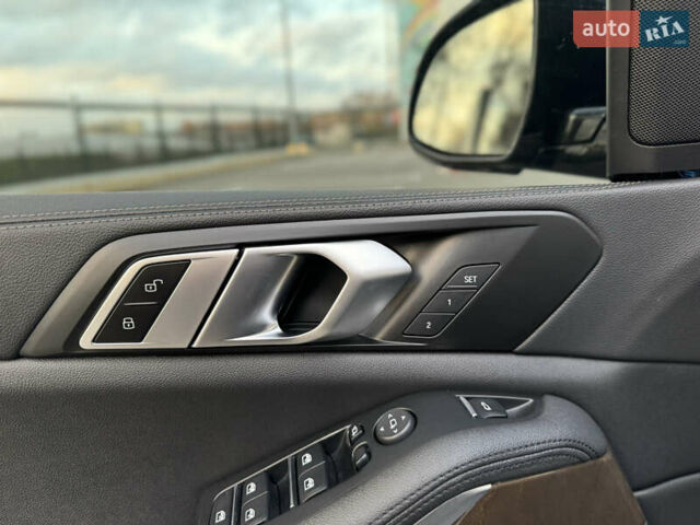 Синій БМВ Х5, об'ємом двигуна 3 л та пробігом 92 тис. км за 45999 $, фото 51 на Automoto.ua