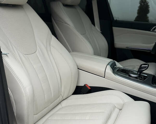 Синій БМВ Х5, об'ємом двигуна 3 л та пробігом 57 тис. км за 59999 $, фото 35 на Automoto.ua