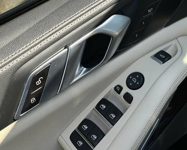 Синий БМВ Х5, объемом двигателя 3 л и пробегом 70 тыс. км за 48799 $, фото 10 на Automoto.ua