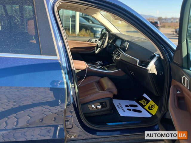 Синий БМВ Х5, объемом двигателя 3 л и пробегом 110 тыс. км за 56999 $, фото 27 на Automoto.ua