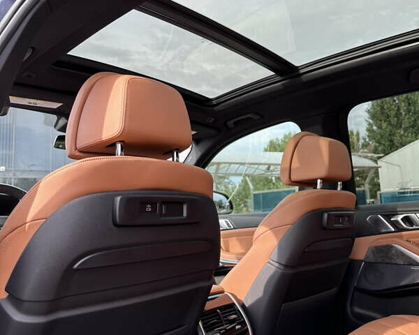 Синий БМВ Х5, объемом двигателя 3 л и пробегом 41 тыс. км за 69500 $, фото 5 на Automoto.ua
