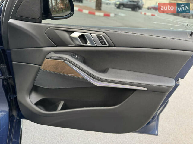 Синій БМВ Х5, об'ємом двигуна 3 л та пробігом 92 тис. км за 45999 $, фото 64 на Automoto.ua