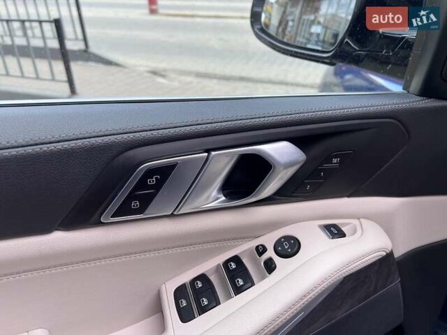 Синий БМВ Х5, объемом двигателя 3 л и пробегом 91 тыс. км за 59900 $, фото 13 на Automoto.ua