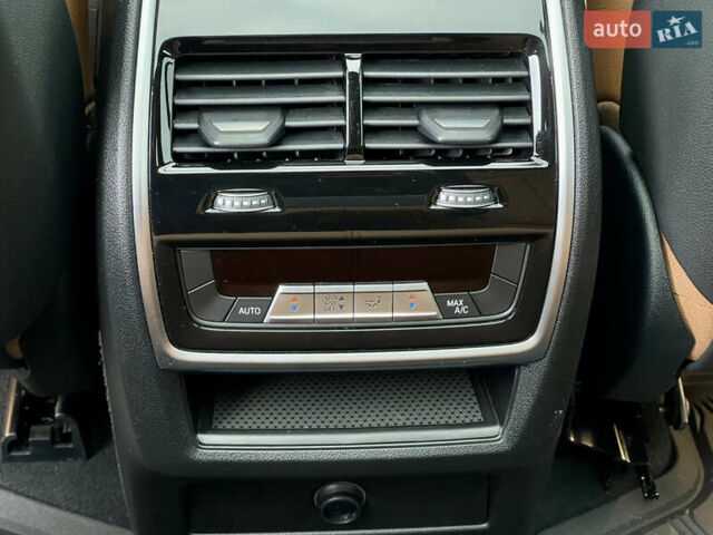 Синий БМВ Х5, объемом двигателя 3 л и пробегом 68 тыс. км за 68999 $, фото 37 на Automoto.ua