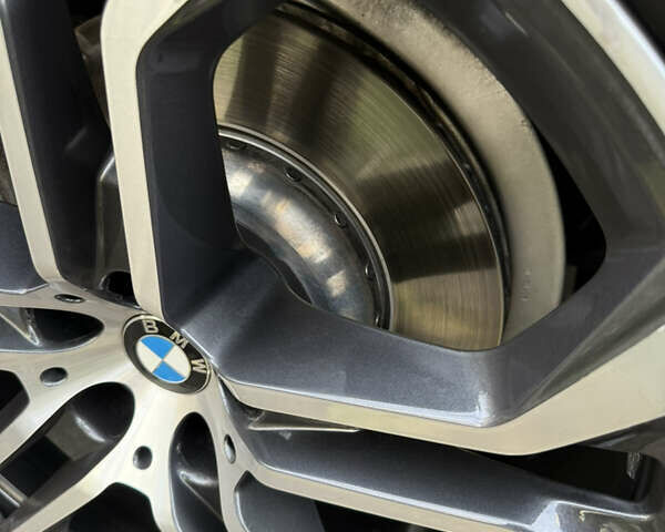 Синий БМВ Х5, объемом двигателя 3 л и пробегом 86 тыс. км за 60000 $, фото 16 на Automoto.ua