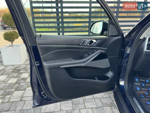 Синий БМВ Х5, объемом двигателя 3 л и пробегом 145 тыс. км за 54900 $, фото 13 на Automoto.ua