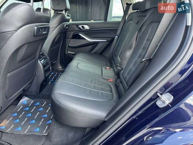 Синий БМВ Х5, объемом двигателя 3 л и пробегом 145 тыс. км за 55900 $, фото 29 на Automoto.ua