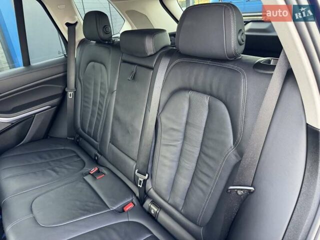 Синий БМВ Х5, объемом двигателя 3 л и пробегом 145 тыс. км за 54900 $, фото 4 на Automoto.ua