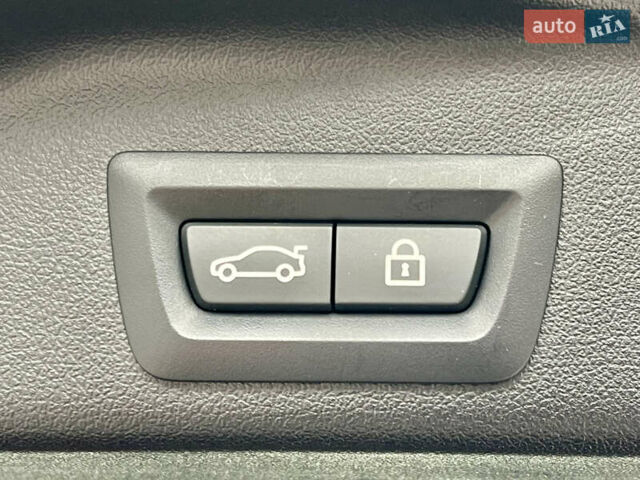 Синий БМВ Х5, объемом двигателя 3 л и пробегом 68 тыс. км за 68999 $, фото 22 на Automoto.ua