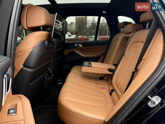 Синий БМВ Х5, объемом двигателя 3 л и пробегом 68 тыс. км за 68999 $, фото 35 на Automoto.ua