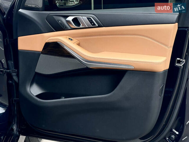 Синий БМВ Х5, объемом двигателя 3 л и пробегом 68 тыс. км за 68999 $, фото 40 на Automoto.ua