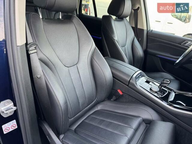 Синий БМВ Х5, объемом двигателя 3 л и пробегом 145 тыс. км за 54900 $, фото 37 на Automoto.ua