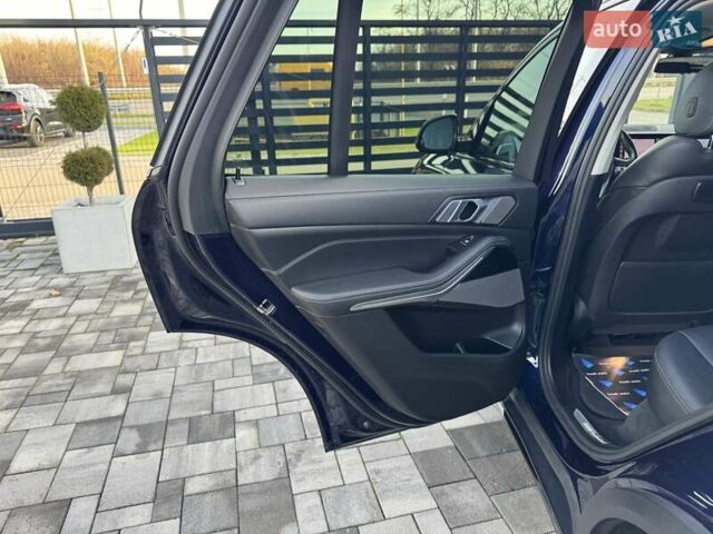 Синий БМВ Х5, объемом двигателя 3 л и пробегом 145 тыс. км за 54900 $, фото 28 на Automoto.ua