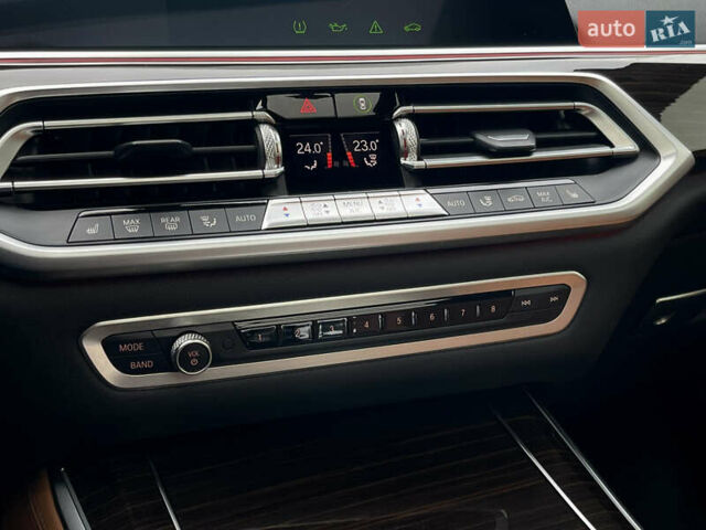 Синий БМВ Х5, объемом двигателя 3 л и пробегом 68 тыс. км за 68999 $, фото 46 на Automoto.ua