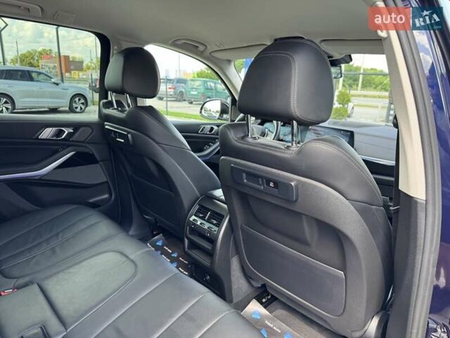 Синий БМВ Х5, объемом двигателя 3 л и пробегом 145 тыс. км за 55900 $, фото 37 на Automoto.ua