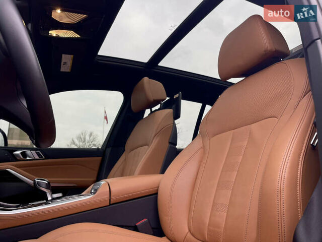 Синий БМВ Х5, объемом двигателя 3 л и пробегом 68 тыс. км за 68999 $, фото 30 на Automoto.ua