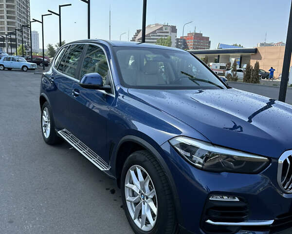 Синий БМВ Х5, объемом двигателя 3 л и пробегом 59 тыс. км за 59900 $, фото 1 на Automoto.ua