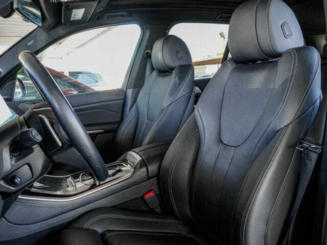 Синий БМВ Х5, объемом двигателя 3 л и пробегом 32 тыс. км за 19700 $, фото 8 на Automoto.ua
